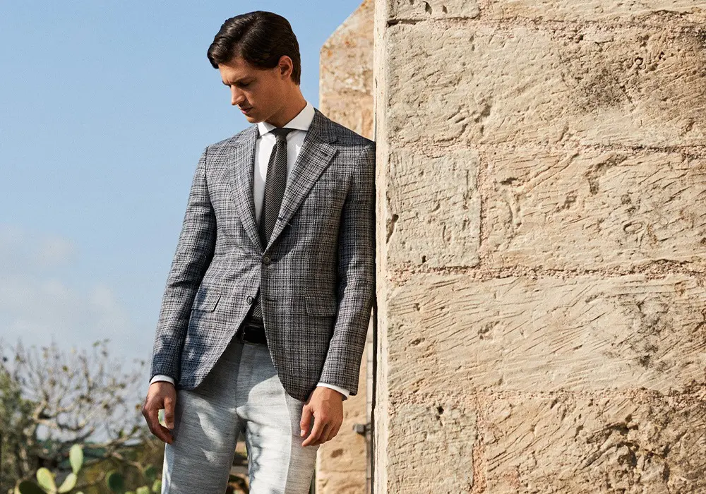 Se marie bien avec Séparés : 8 Blazer & Combinaisons de couleurs de pantalons que tous les hommes devraient connaître