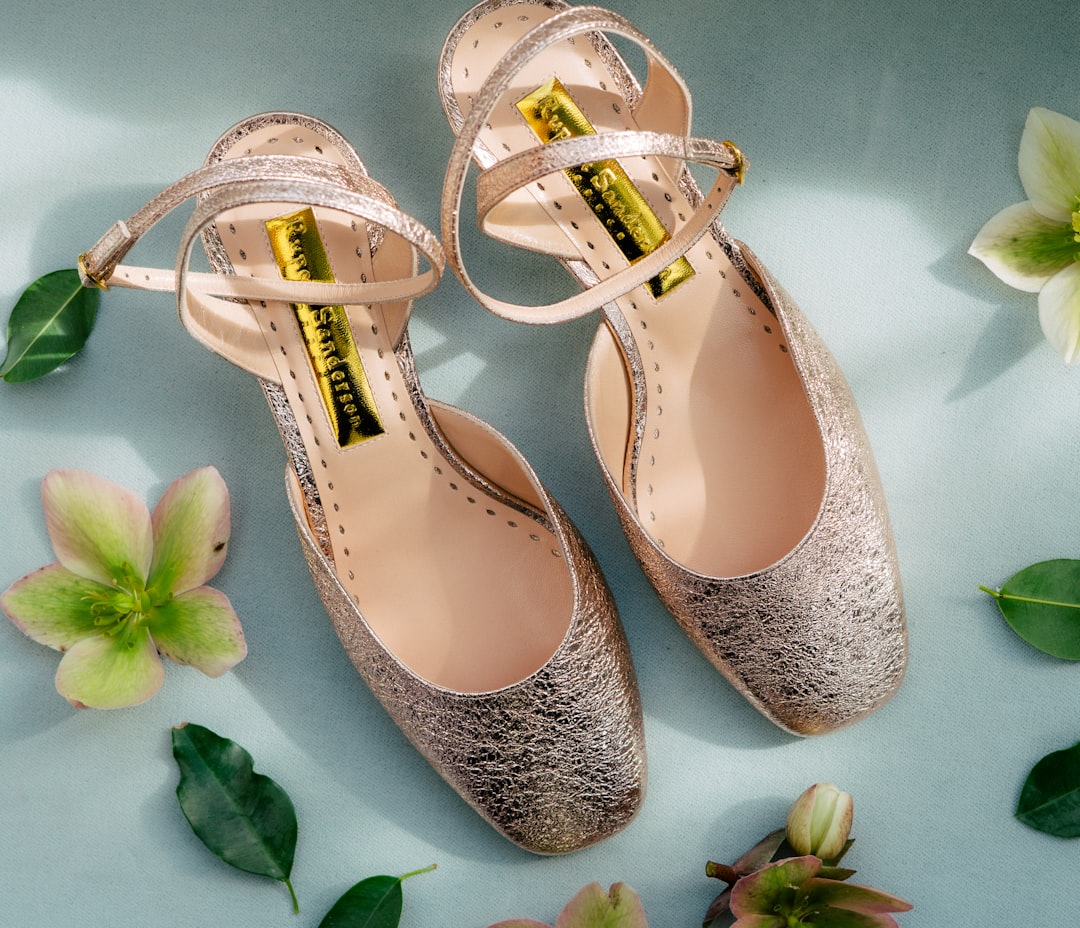 Comment porter des chaussures plates pour un événement spécial